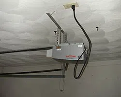 State Garage Door Service Granite Falls, WA 360-559-2402 State Garage Door Service Granite Falls, WA 360-559-2402 - gar-opener-01